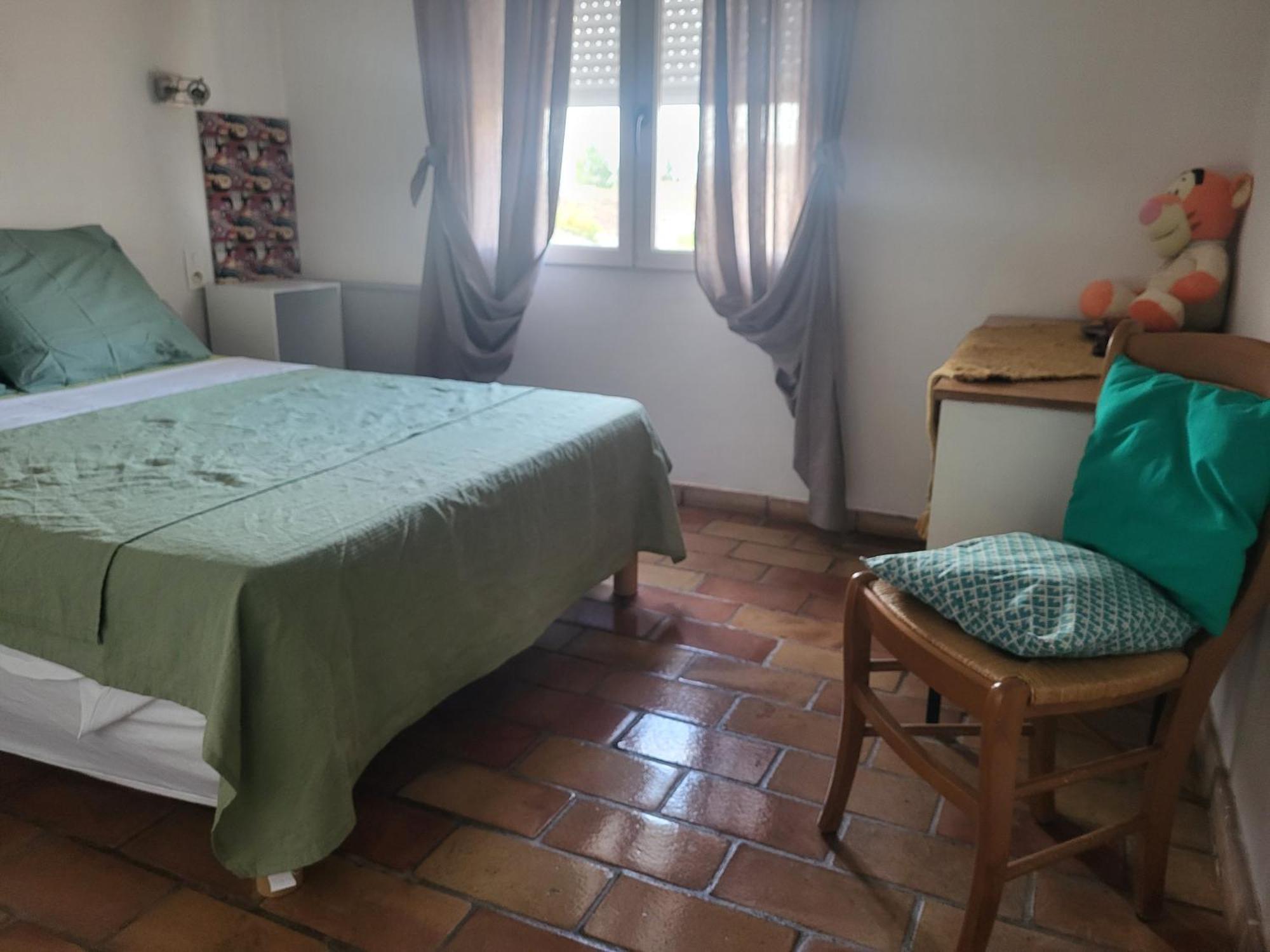 Maison Au Calme Sur Arles Villa Luaran gambar