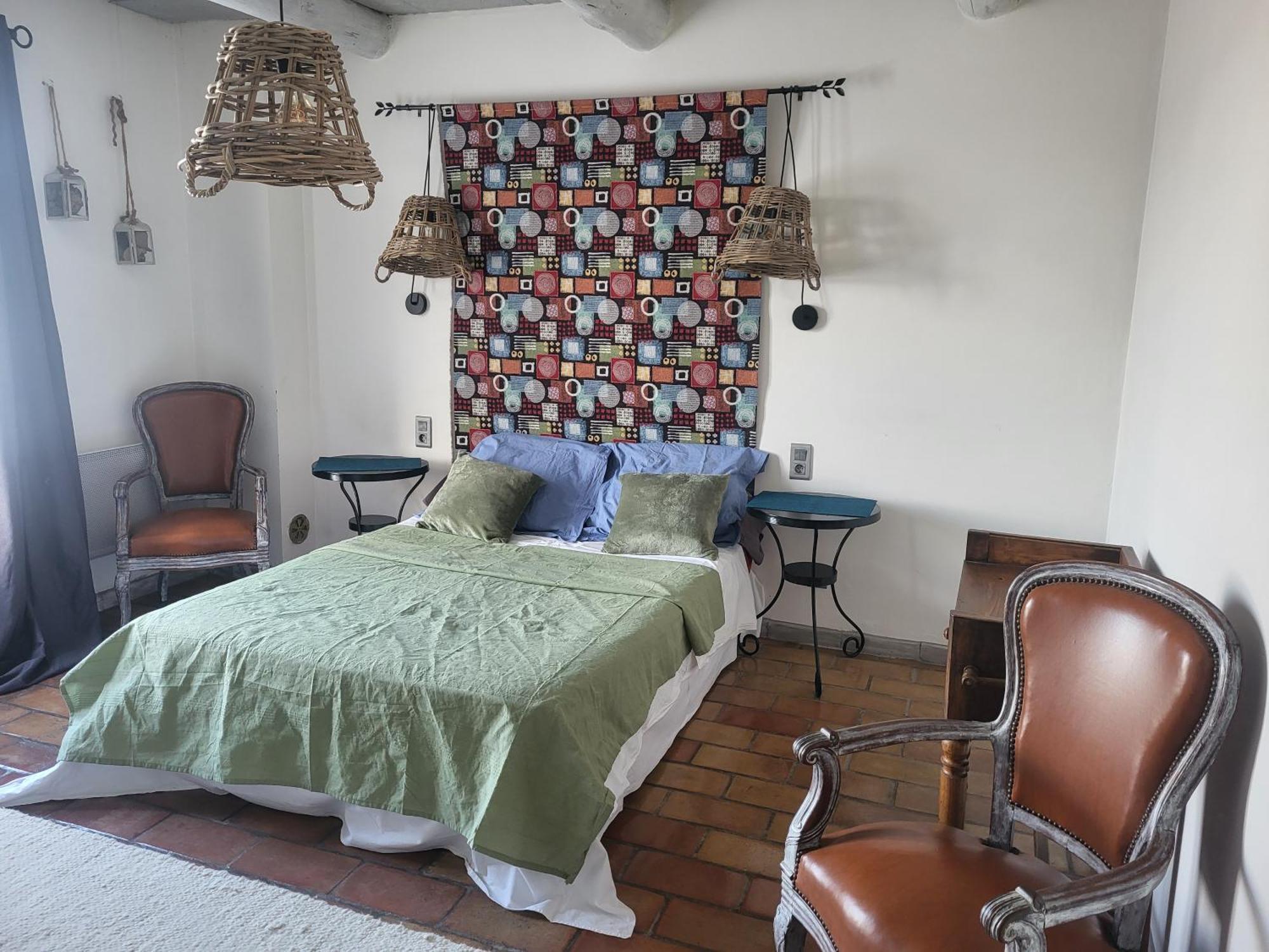 Maison Au Calme Sur Arles Villa Luaran gambar